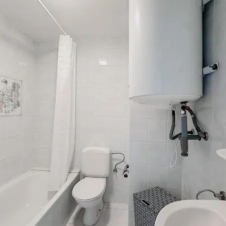 Awesome In With Wifi * ברדנה